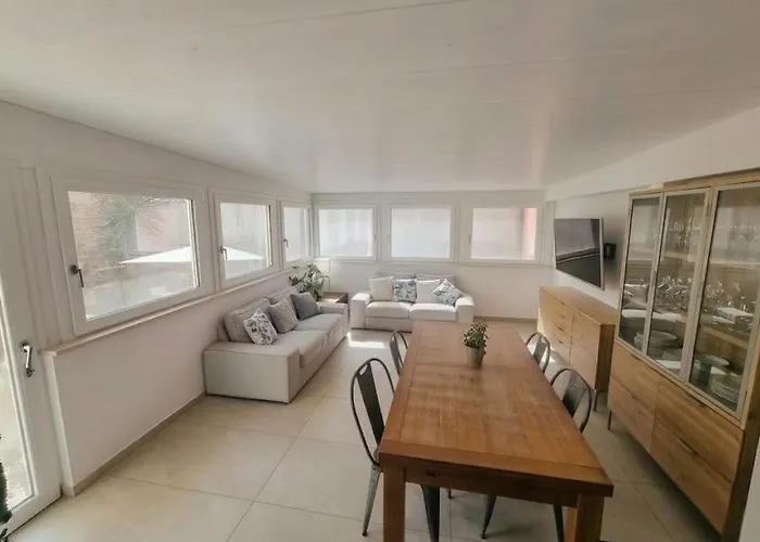 Piano Terra Con Giardino * 法诺